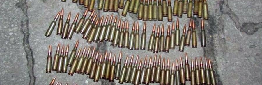 Гранати, підривачі та патрони виявила поліція у багажнику авто на блокпосту біля Новограда-Волинського