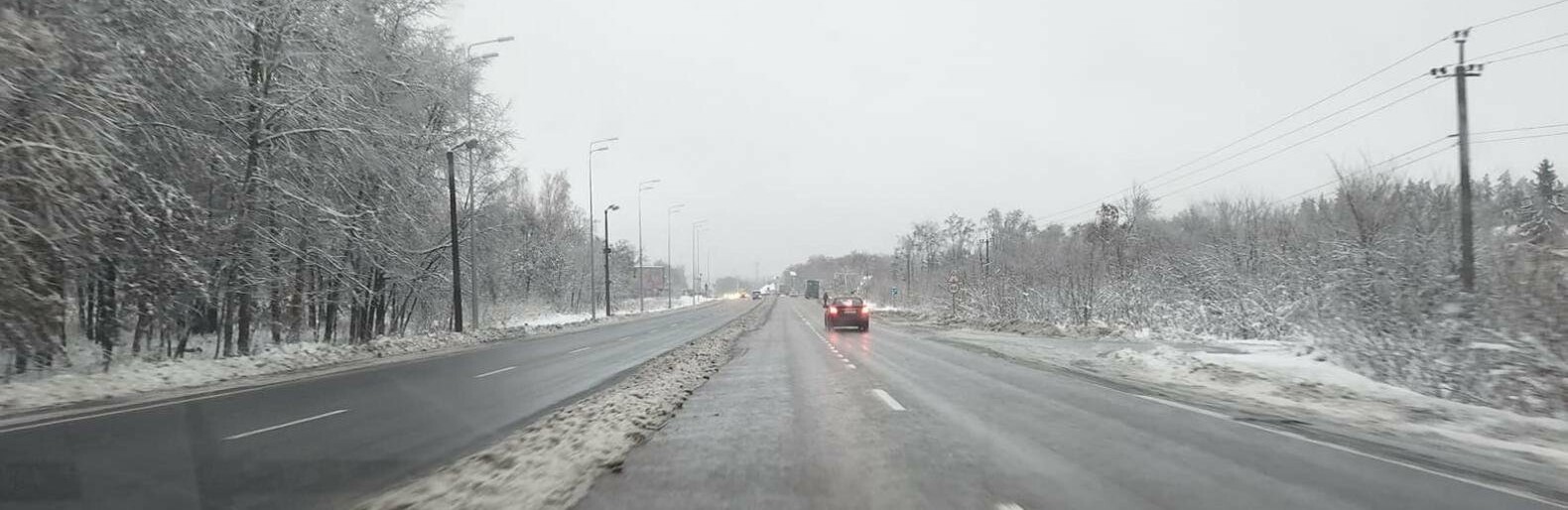  Рух автошляхами Житомирщини не ускладнено, незважаючи на крижаний дощ, - САД