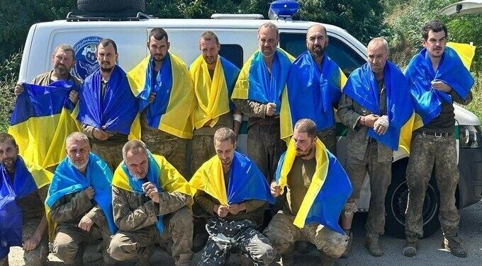 Ще 22 українських захисників визволено із ворожого полону