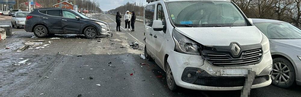 На Звягельщині сталася ДТП за участю чотирьох автомобілів: серед травмованих є діти