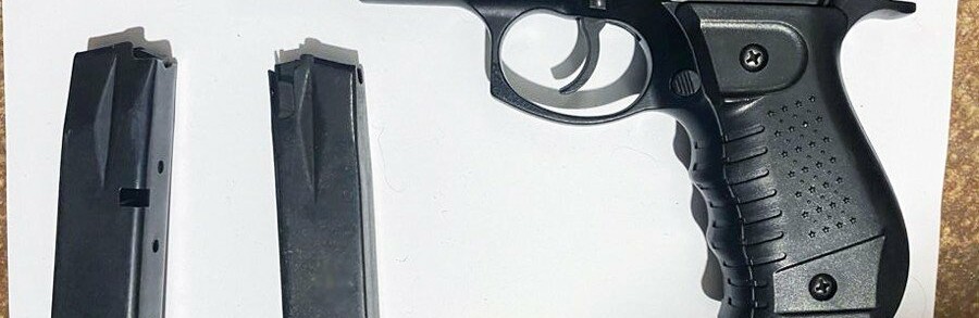 У Звягелі на вулиці затримали торговця зброєю