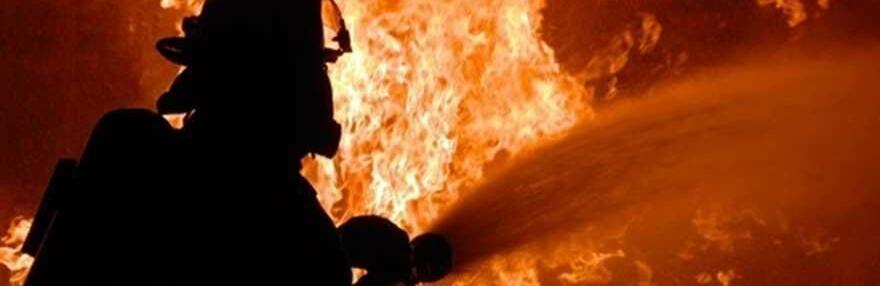 У Звягелі вогнеборці врятували із пожежі чоловіка