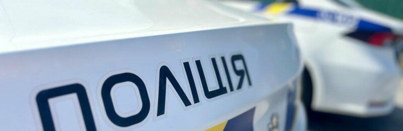 У Звягелі поліцейські виявили чоловіка, який їздив з підробленим посвідченням: порушення задокументовано