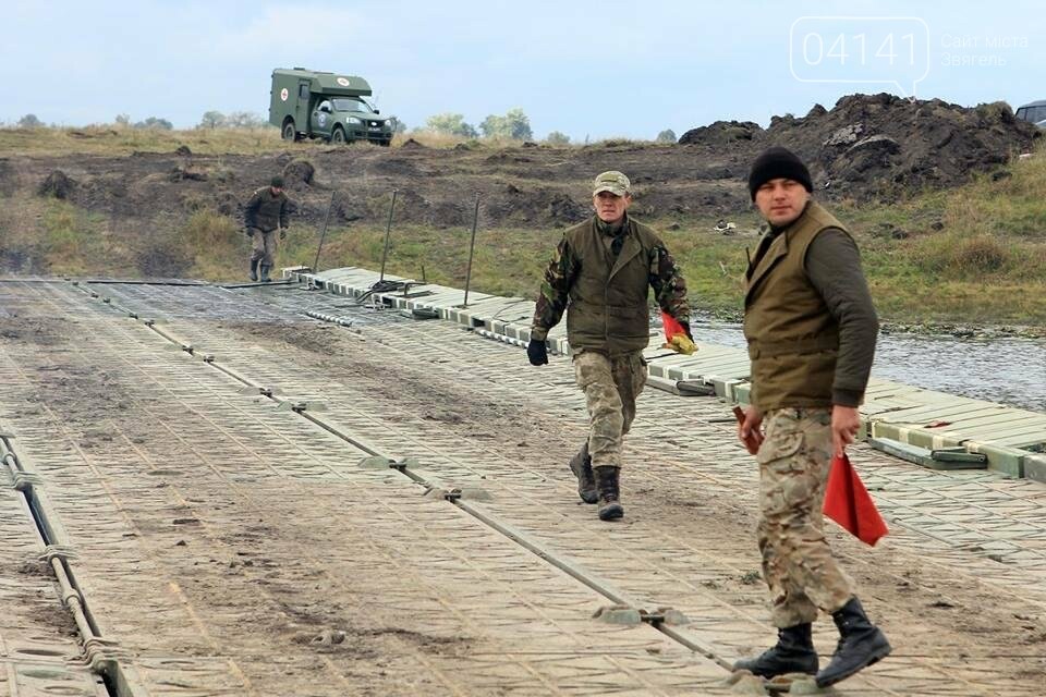Військові інженери з Новограда-Волинського тренувалися наво..., фото-2 Військові інженери з Новограда-Волинського тренувалися наводити понтону переправу, фото-2