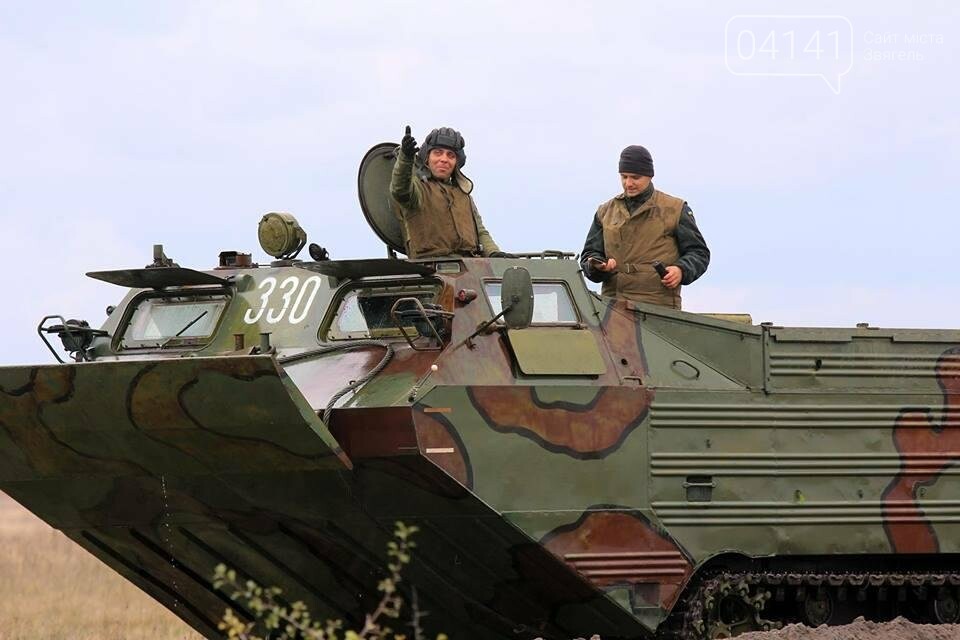Військові інженери з Новограда-Волинського тренувалися наво..., фото-1 Військові інженери з Новограда-Волинського тренувалися наводити понтону переправу, фото-1