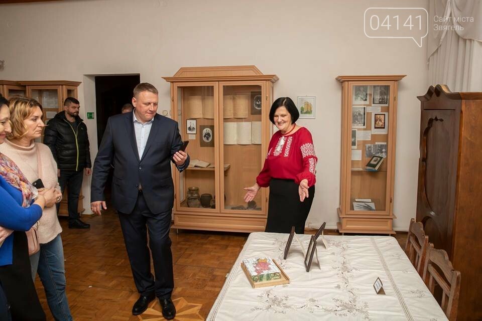 Кандидат в Президенти Олександр Шевченко відвідав музей род..., фото-1 Кандидат в Президенти Олександр Шевченко відвідав музей родини Косачів в Новограді-Волинському, фото-1