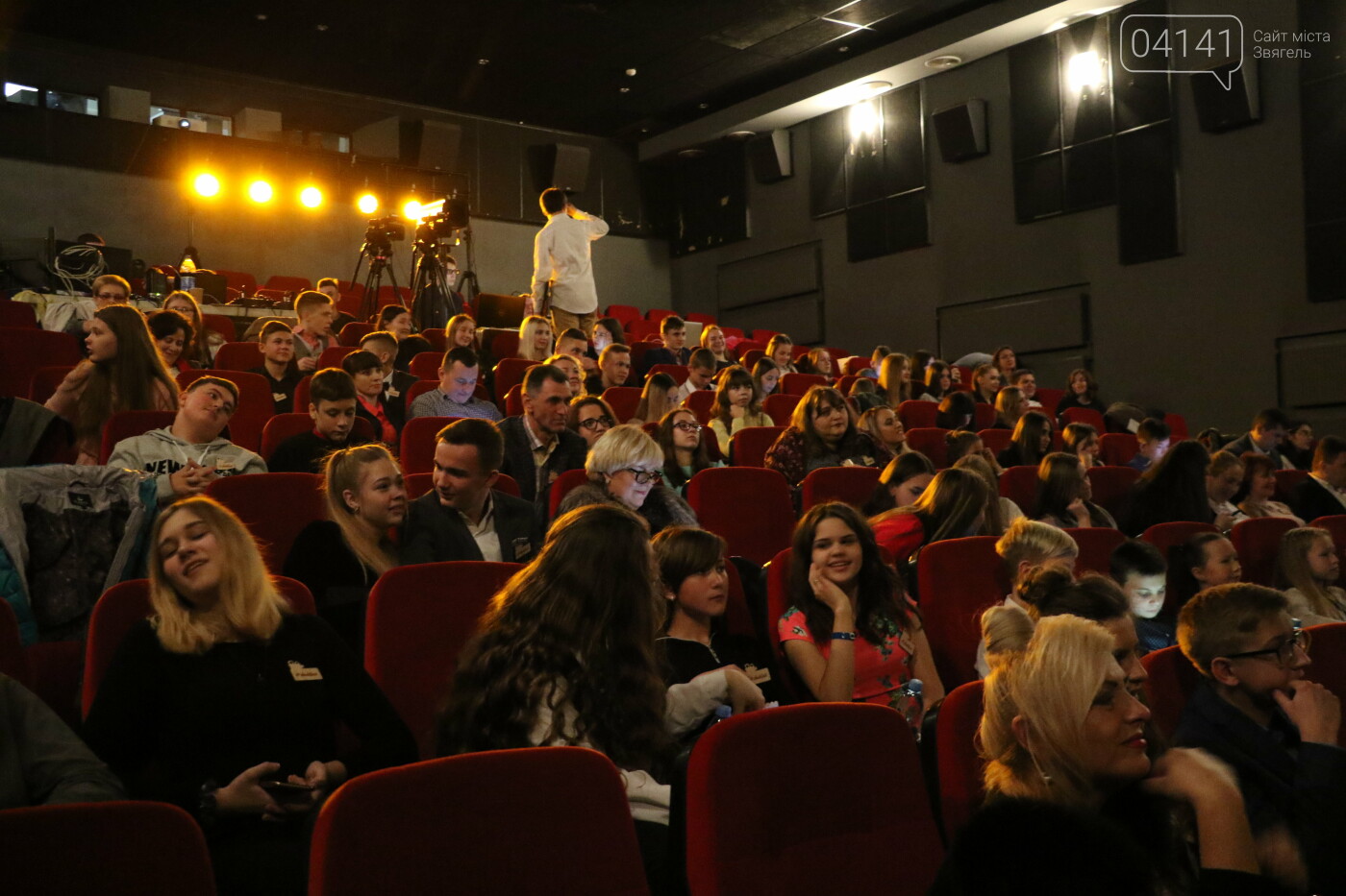 Учні школи №7 з Новограда-Волинського перемогли на кінофест..., фото-3 Учні школи №7 з Новограда-Волинського перемогли на кінофестивалі «ЖУК» з фільмом «Звичайне чудо» (ВІДЕО), фото-3