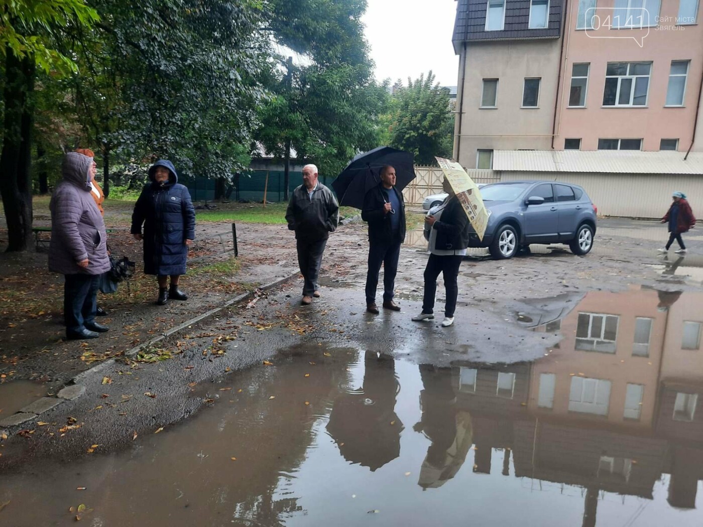Танком не проїдеш: Жителі будинку по вулиці Пушкіна про бла..., фото-3 Танком не проїдеш: Жителі будинку по вулиці Пушкіна про благоустрій їх дому, фото-3