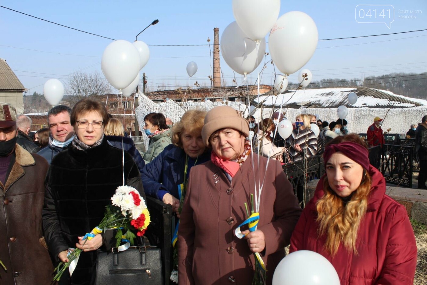 Квіти, промови і "ганьба": Як у Новограді вшановують Лесю У..., фото-3 Квіти, промови і "ганьба": Як у Новограді вшановують Лесю Українку, фото-3