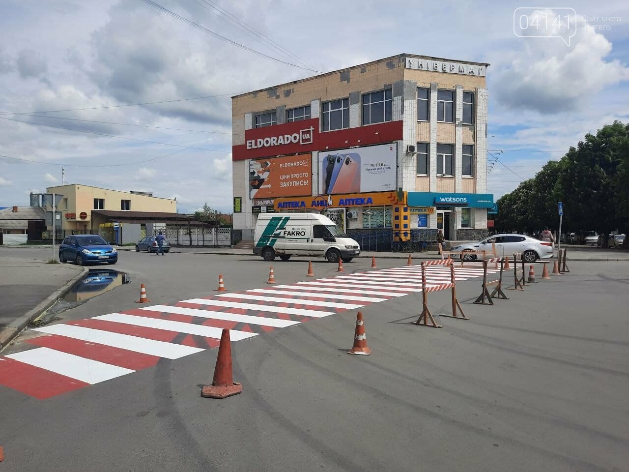 У Новограді усувають наслідки нічного "шоу" дрифтера (ФОТО, ВІДЕО), фото-1