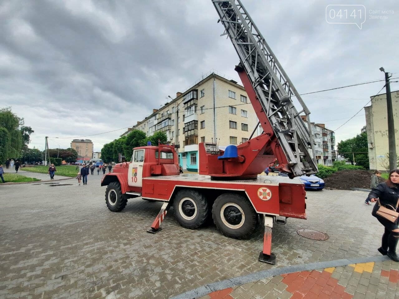 Екстрені служби Новограда провели ярмарок професій, фото-2 Екстрені служби Новограда провели ярмарок професій, фото-2