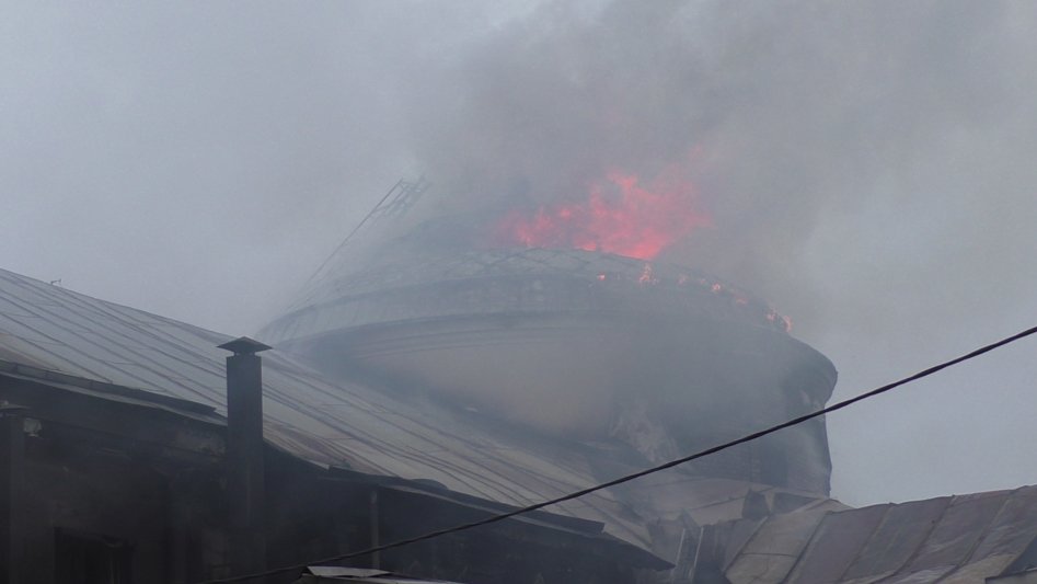 Подробиці пожежі у Новоград-Волинському молодіжному центрі, фото-3 Подробиці пожежі у Новоград-Волинському молодіжному центрі, фото-3
