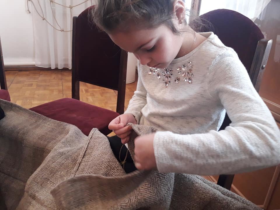У Новограді-Волинському вишивають рушник за узорами Олени П..., фото-4 У Новограді-Волинському вишивають рушник за узорами Олени Пчілки, фото-4