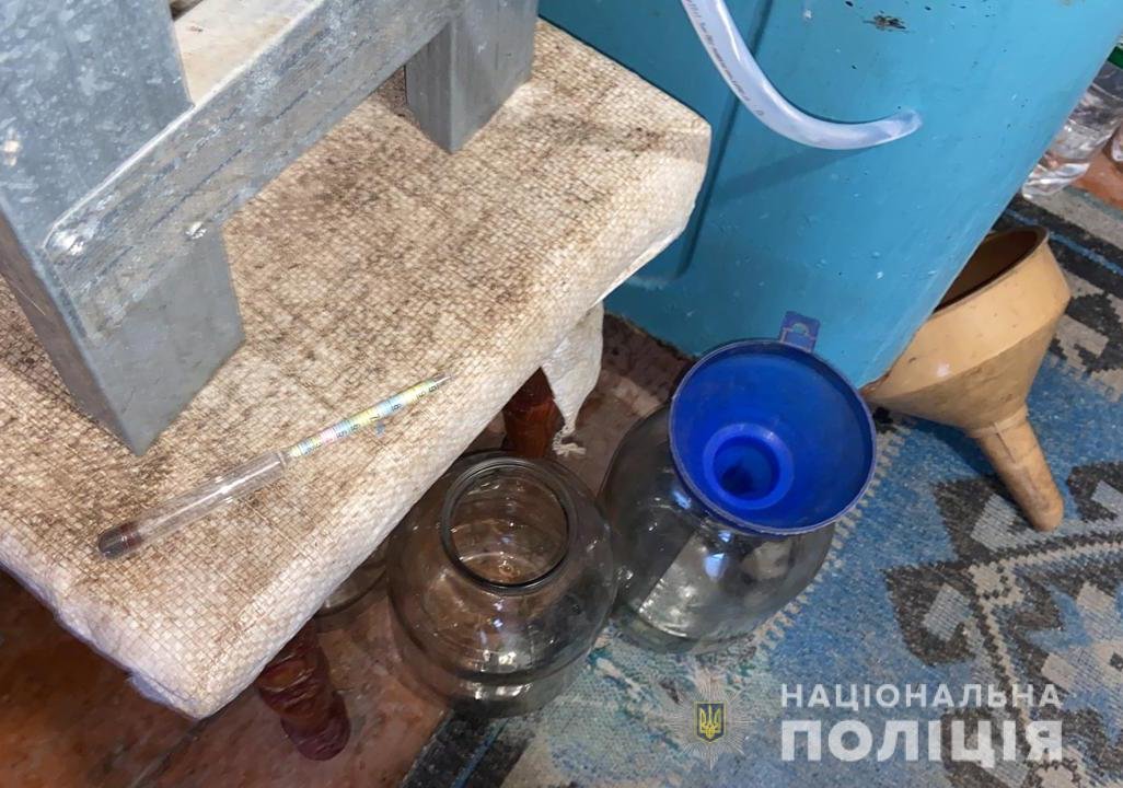 На Житомирщині виявлено та нейтралізовано підпільний цех по..., фото-2 На Житомирщині виявлено та нейтралізовано підпільний цех по виробництву фальсифікованих алкогольних виробів, фото-2