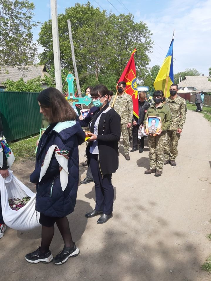 В останню путь провели Карпику Олександра, який трагічно за..., фото-3 В останню путь провели Карпику Олександра, який трагічно загинув в ООС, фото-3
