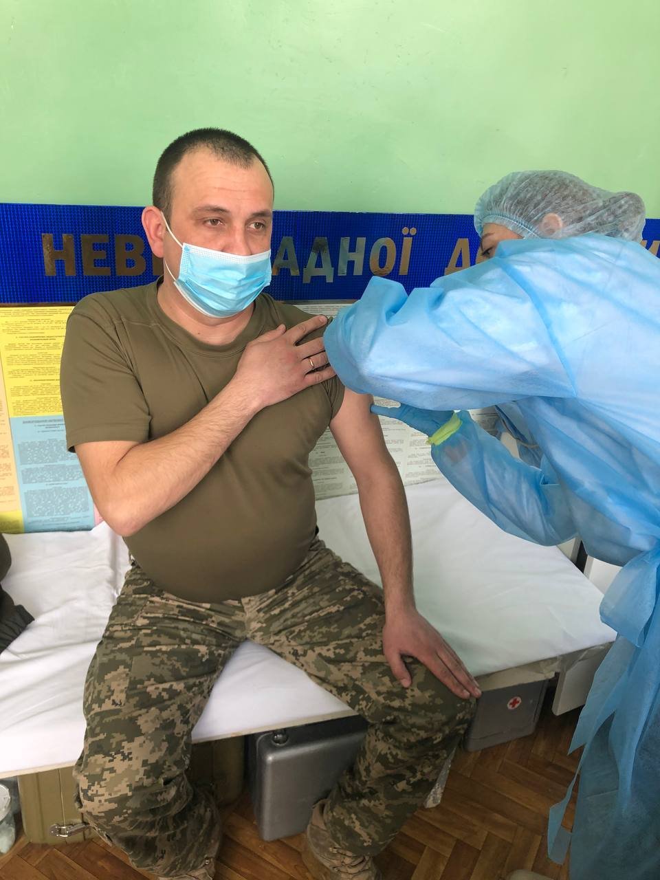 У Новограді розпочалася вакцинація військовослужбовців від..., фото-2 У Новограді розпочалася вакцинація військовослужбовців від Covid-19., фото-2