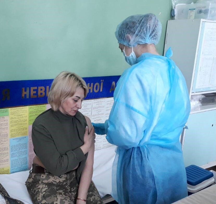 У Новограді розпочалася вакцинація військовослужбовців від..., фото-1 У Новограді розпочалася вакцинація військовослужбовців від Covid-19., фото-1