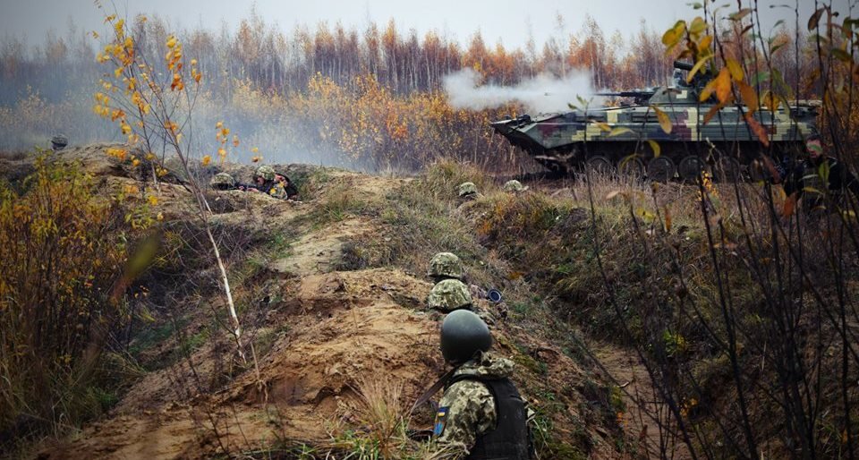 Військовослужбовці 30-ої окремої механізованої бригади проводять на... Військовослужбовці 30-ої окремої механізованої бригади проводять навчання, Олександр Сукач