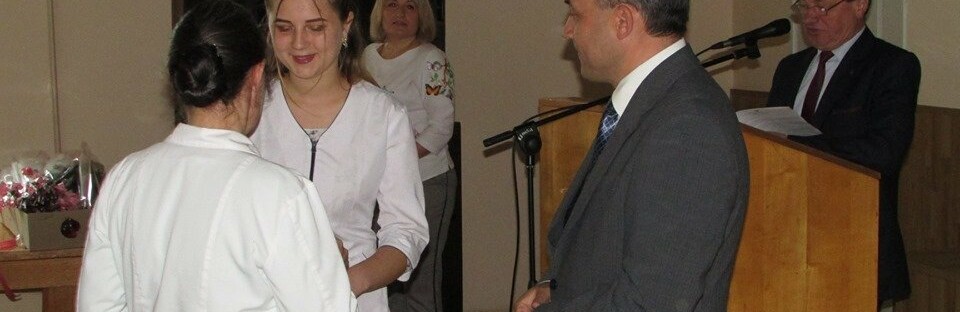 У Новограді-Волинському привітали медичних сестер з професійним свя... У Новограді-Волинському привітали медичних сестер з професійним святом, 04141.com.ua