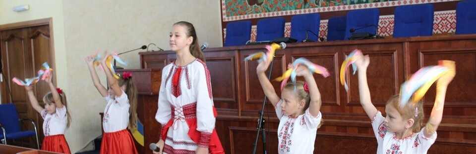 Святковий концерт в честь Дня учителя відбувся в Новограді-Волинськ... Святковий концерт в честь Дня учителя відбувся в Новограді-Волинському, Ірина Сукач