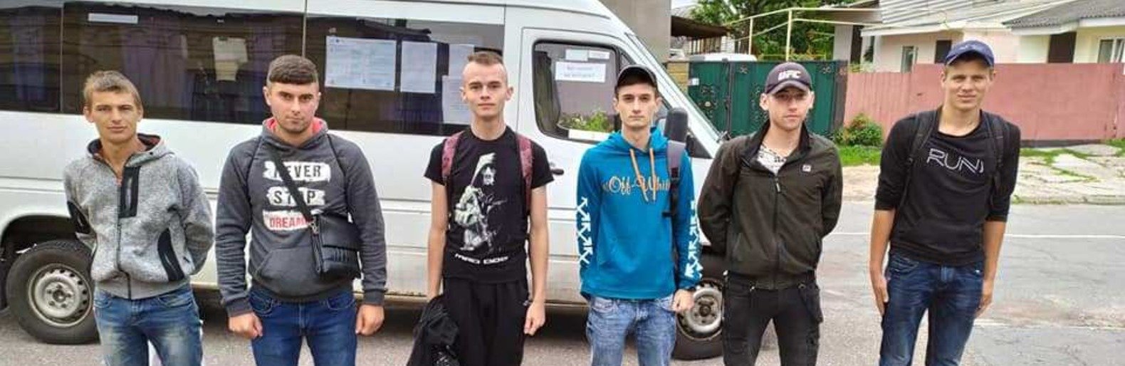 Новоград-Волинських юнаків відправили на строкову військову службу Новоград-Волинських юнаків відправили на строкову військову службу