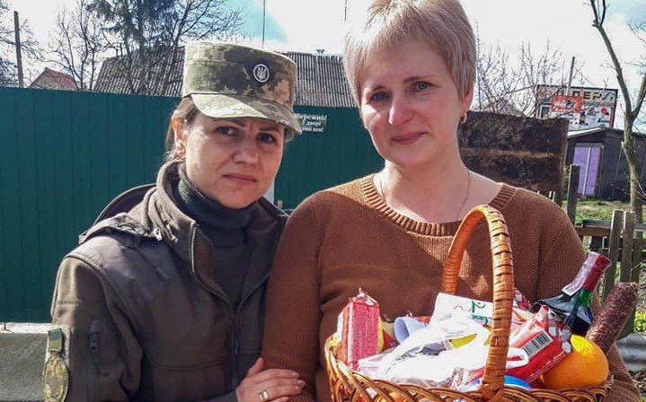 Матерів загиблих воїнів-захисників привітали з Великодніми святами від всіх воїнів 30 ОМБр