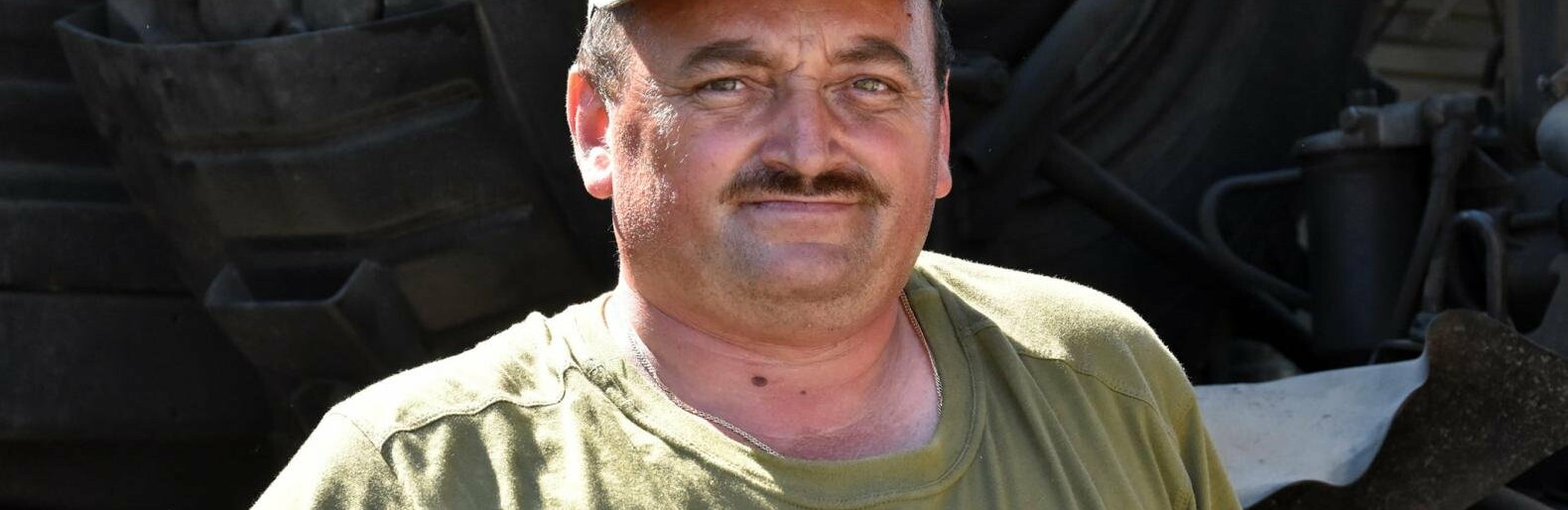 Захищати батьківщину пішов вслід за синами: Історія бійця 30 бригади