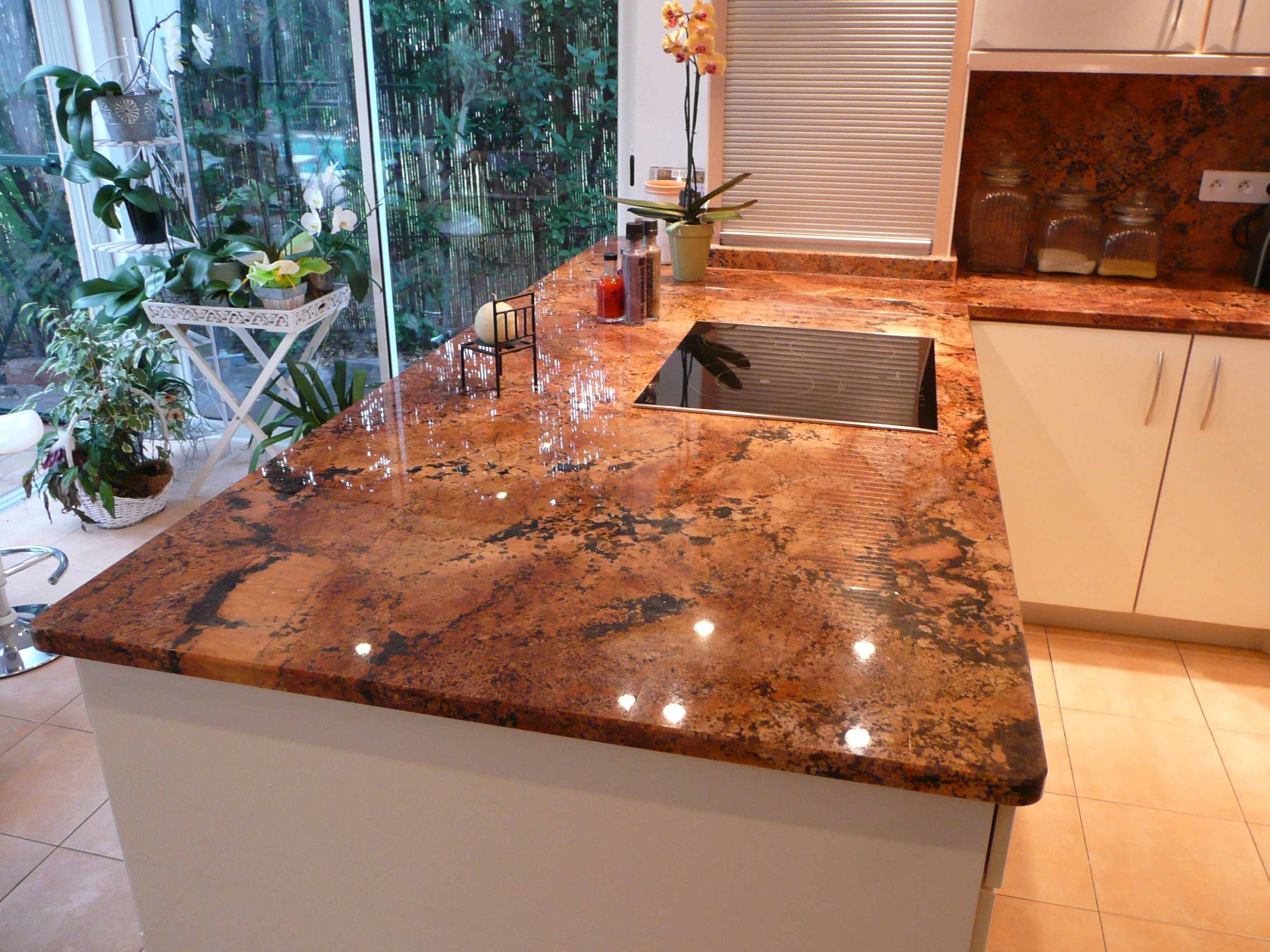 столешницы из гранита